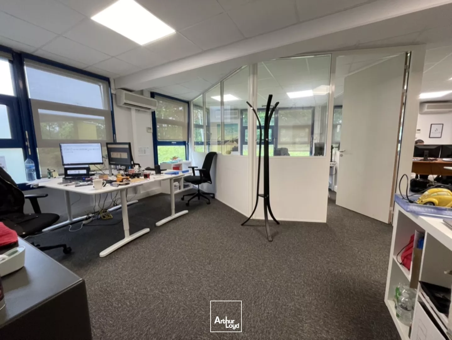 BUREAUX A LOUER BOUGUENAIS 212 M2