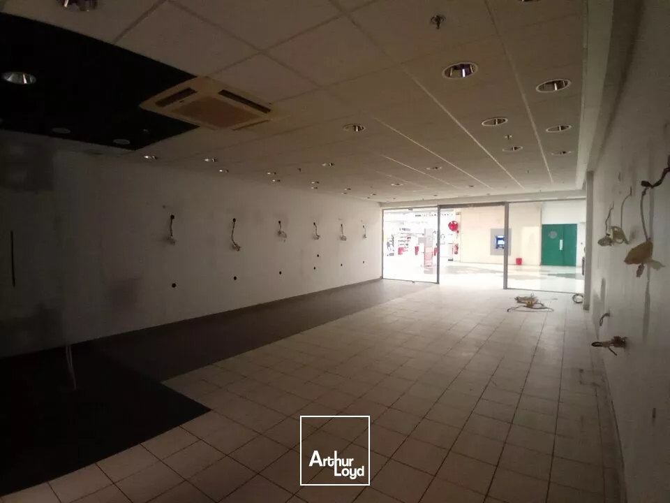 A LOUER- Galerie Commerciale Chalon Nord