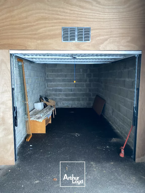 A VENDRE GARAGE LA ROCHELLE 13 m2