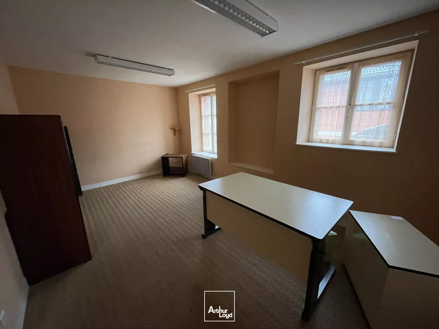 Locaux d'activité à vendre à VERNEUIL SUR AVRE 27130