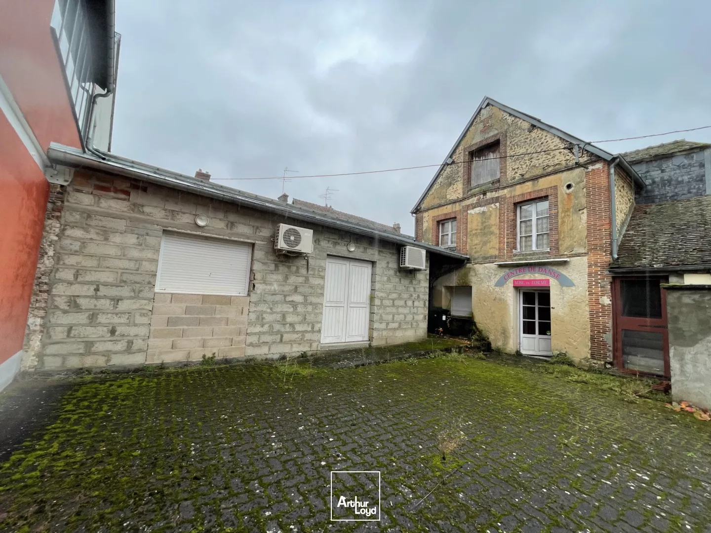 Locaux d'activité à vendre à VERNEUIL SUR AVRE 27130