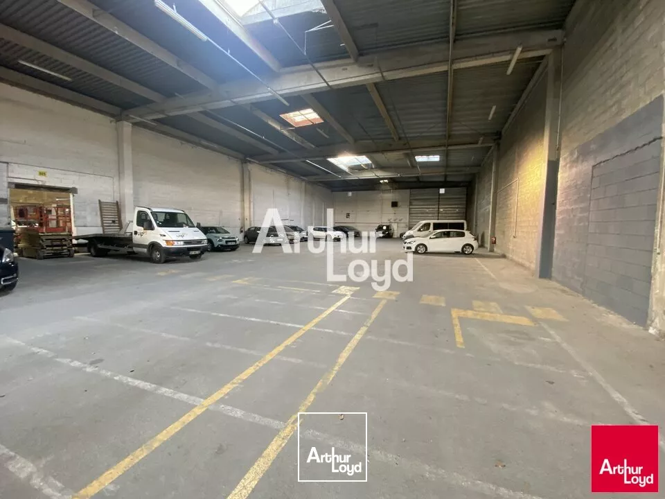 BELLE VISIBILITE SUR AXE PASSANT DE LA ZI SUD EST