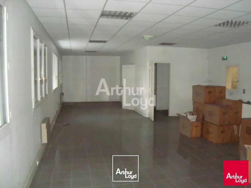 CHATEAUROUX - LOCATION SITE d'ACTIVITE ET LOGISTQUE - 2 850m²