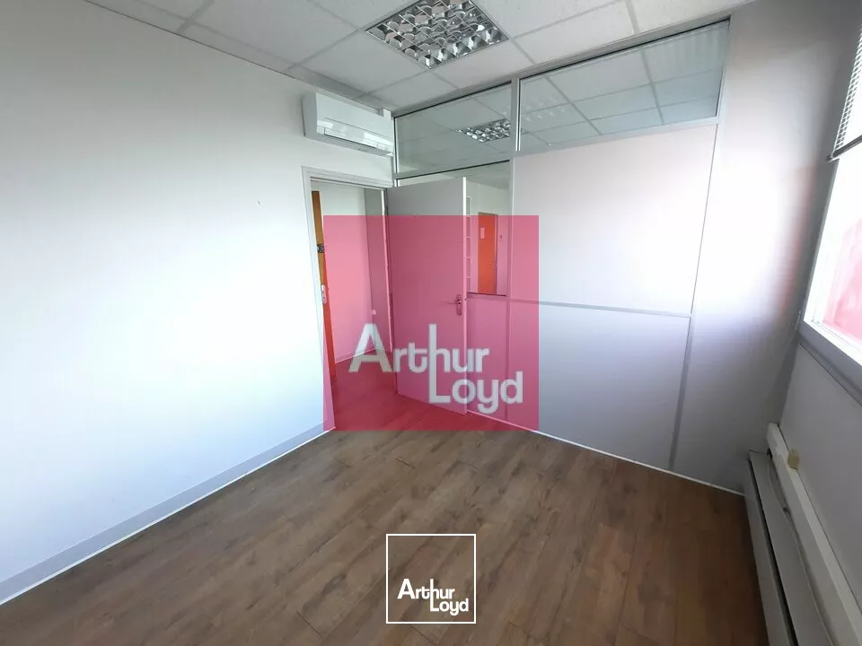BUREAUX A LOUER COURNON D'AUVERGNE 74M²
