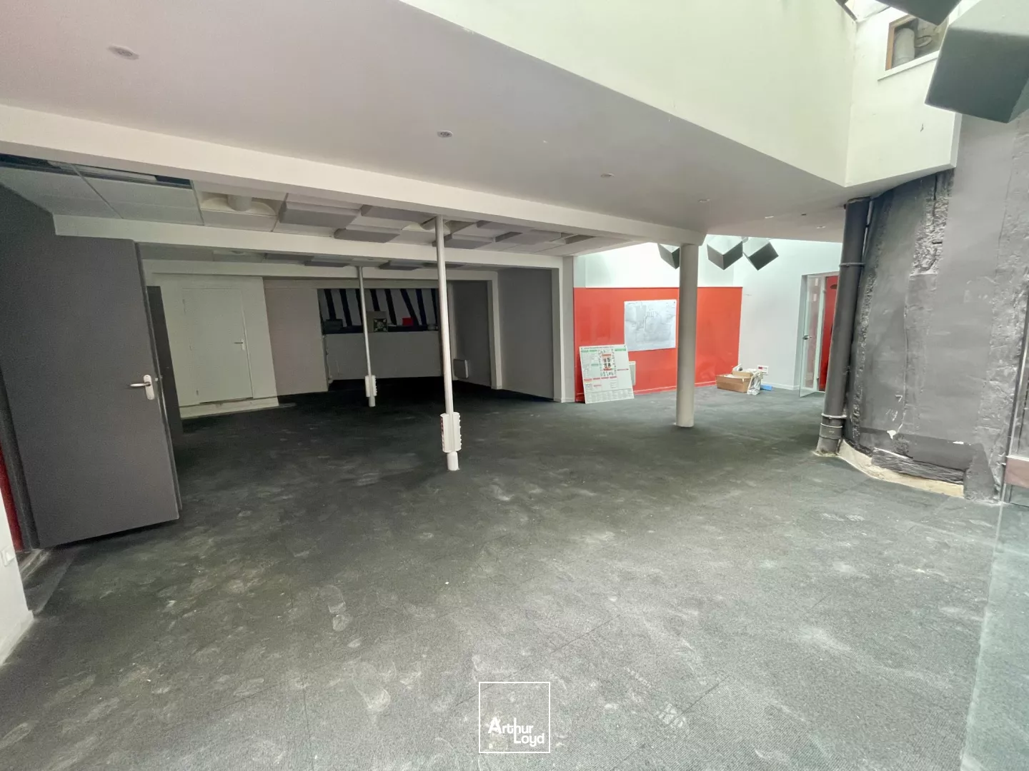 Locaux commerciaux à louer à ROUEN 76000