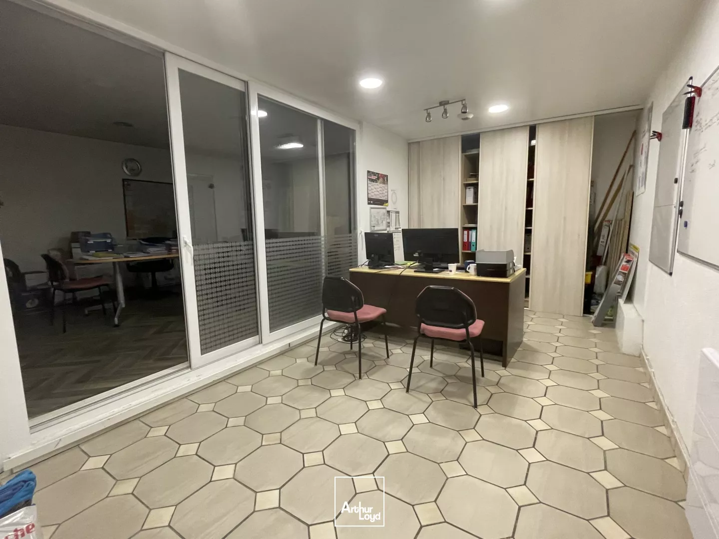 A vendre - local d'activité proche centre de Beauvais