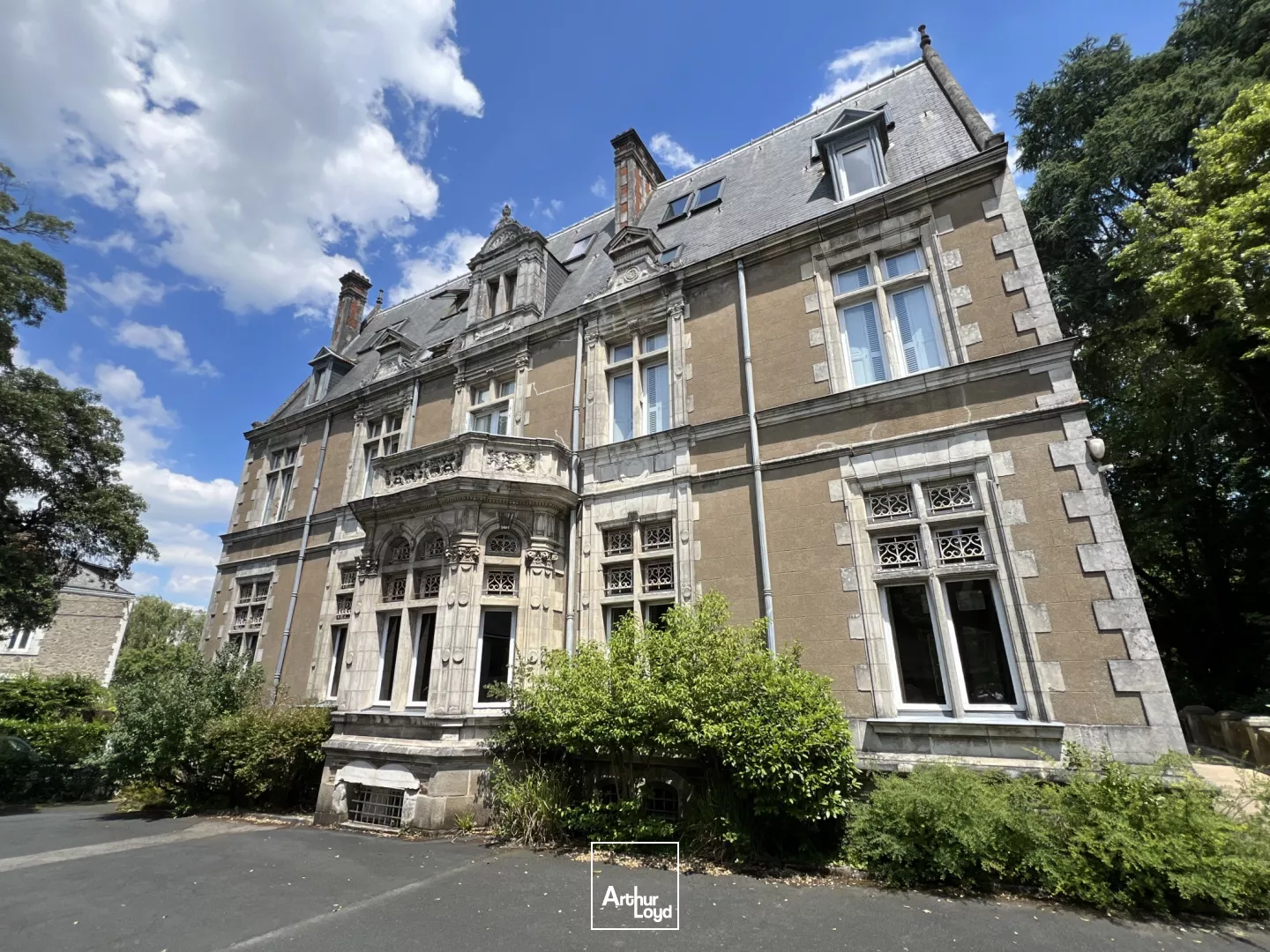 BUREAUX HAUT STANDING A VENDRE - A LOUER - NANTES CENTRE BELLAMY