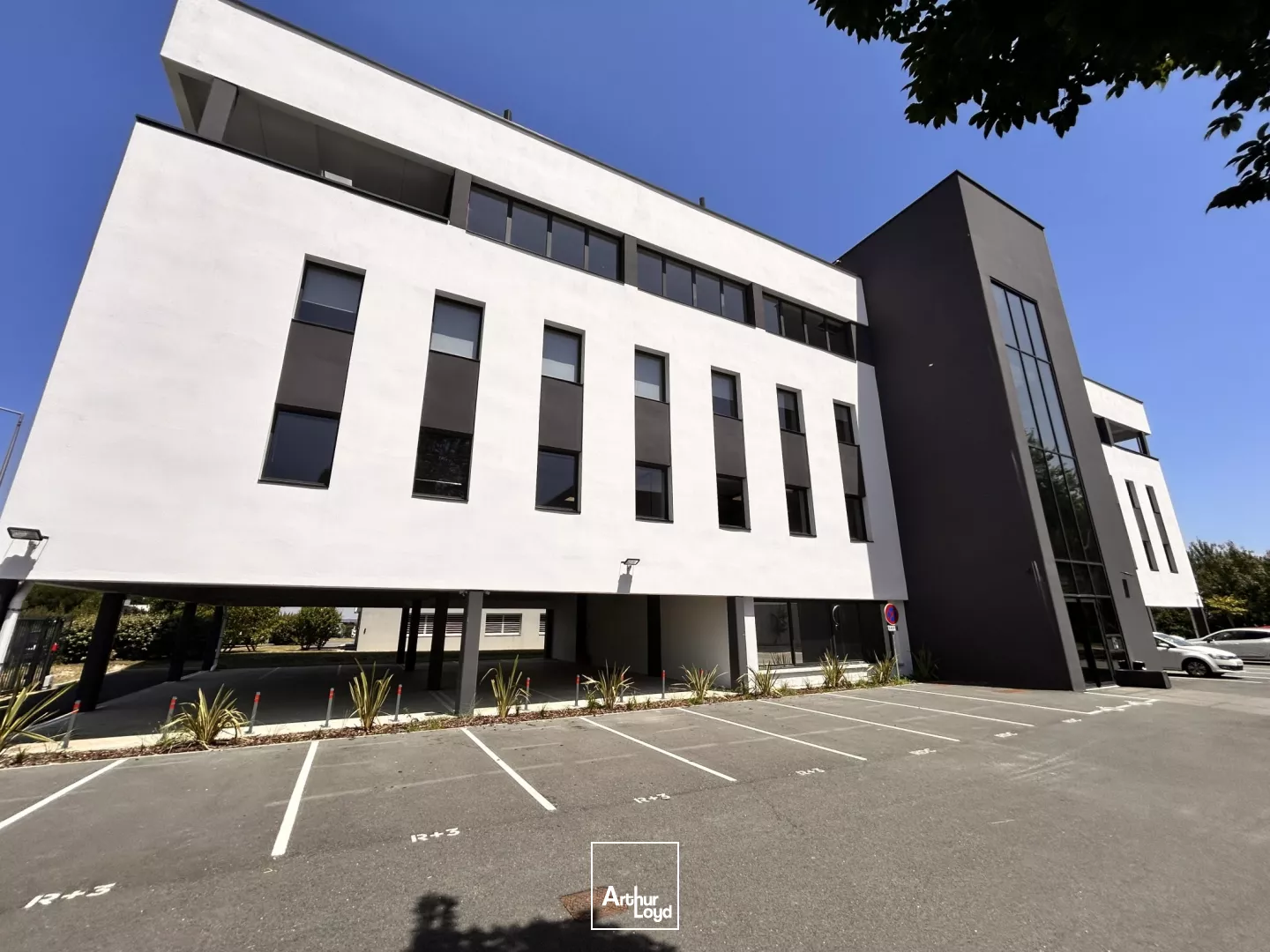 A LOUER - BUREAUX NEUFS 390 M² - MERIGNAC PARC KENNEDY