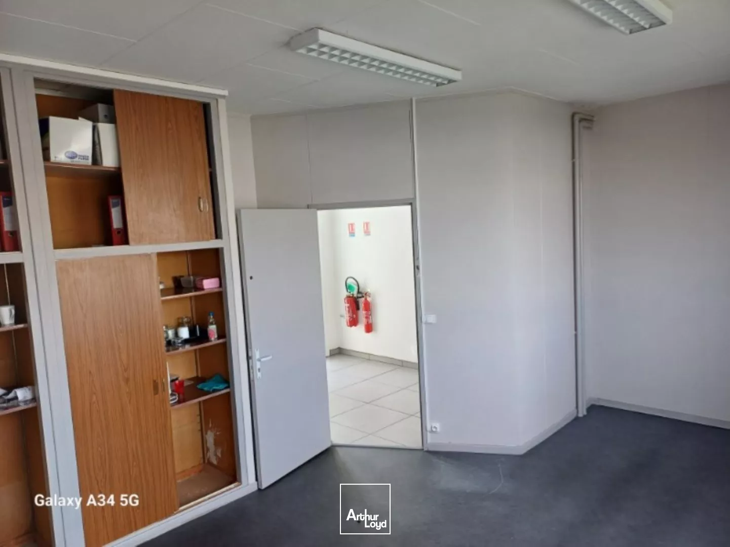 BUREAUX - A LOUER - 350 M2 - LAON