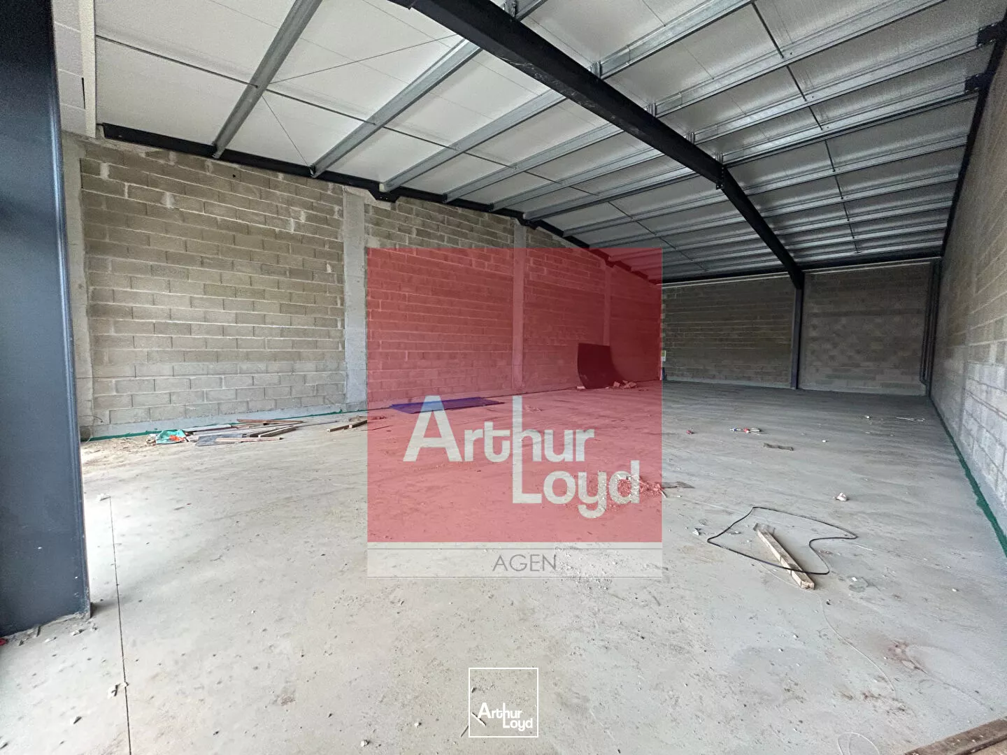 Locaux commerciaux d'exception à Tonneins - Emplacement de premier choix