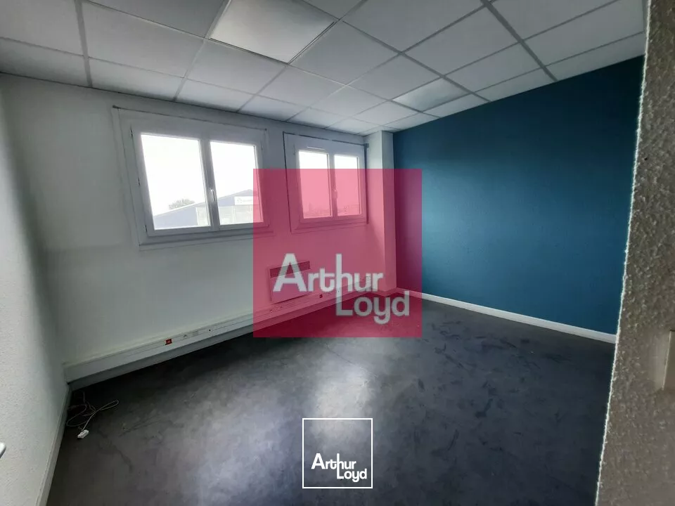 A LOUER BUREAU 290 m² GERZAT 