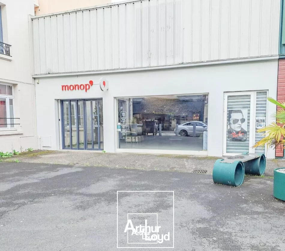 LOCAL COMMERCIAL location à TULLE 19000