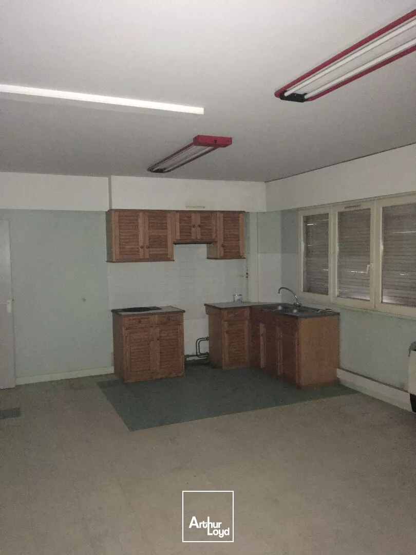 LIMOGES SUD - Immeuble complet de bureaux à louer