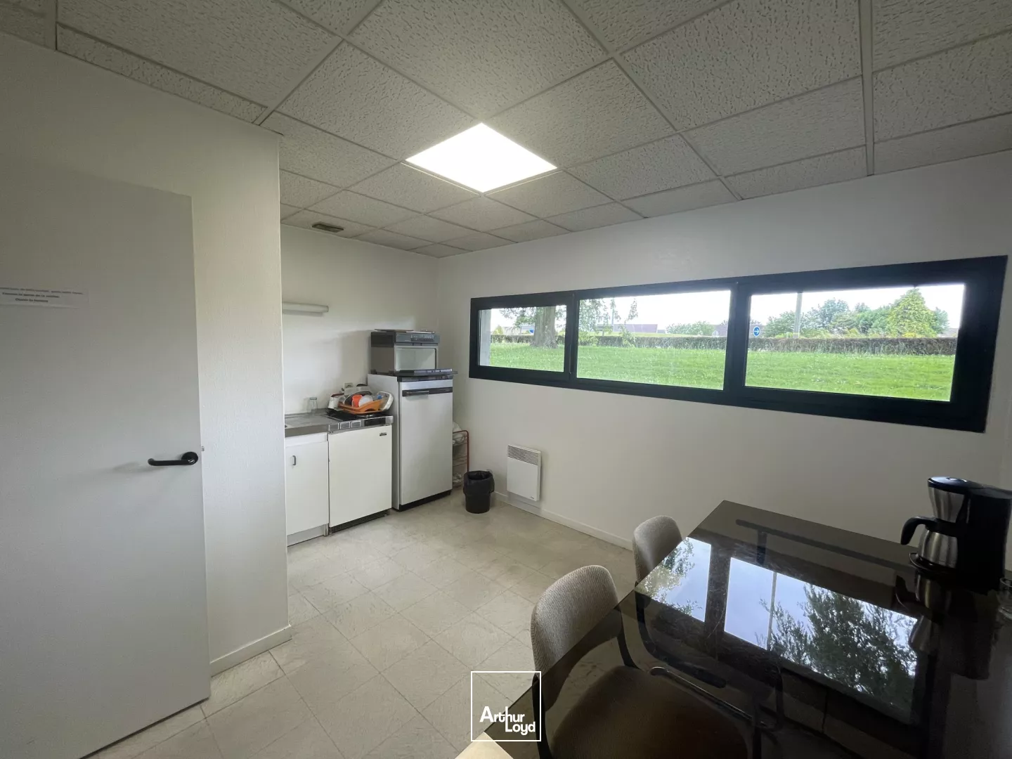 Bureaux à louer à FRANQUEVILLE SAINT PIERRE 76520