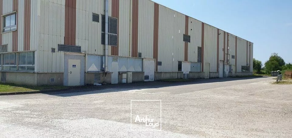 GENLIS - LOCAL D'ACTIVITES - A LOUER