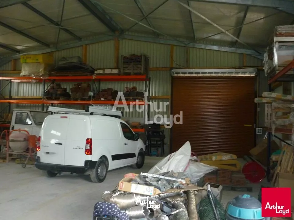 CONTRES - VENTE LOCAL D'ACTIVITE DE 700 M² - ZONE ARTISANALE