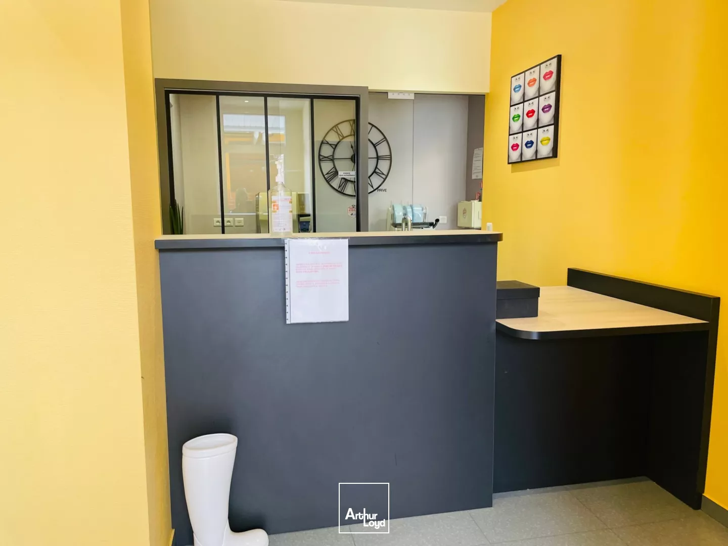 A LOUER LOCAL ST NAZAIRE 82M2 CENTRE VILLE