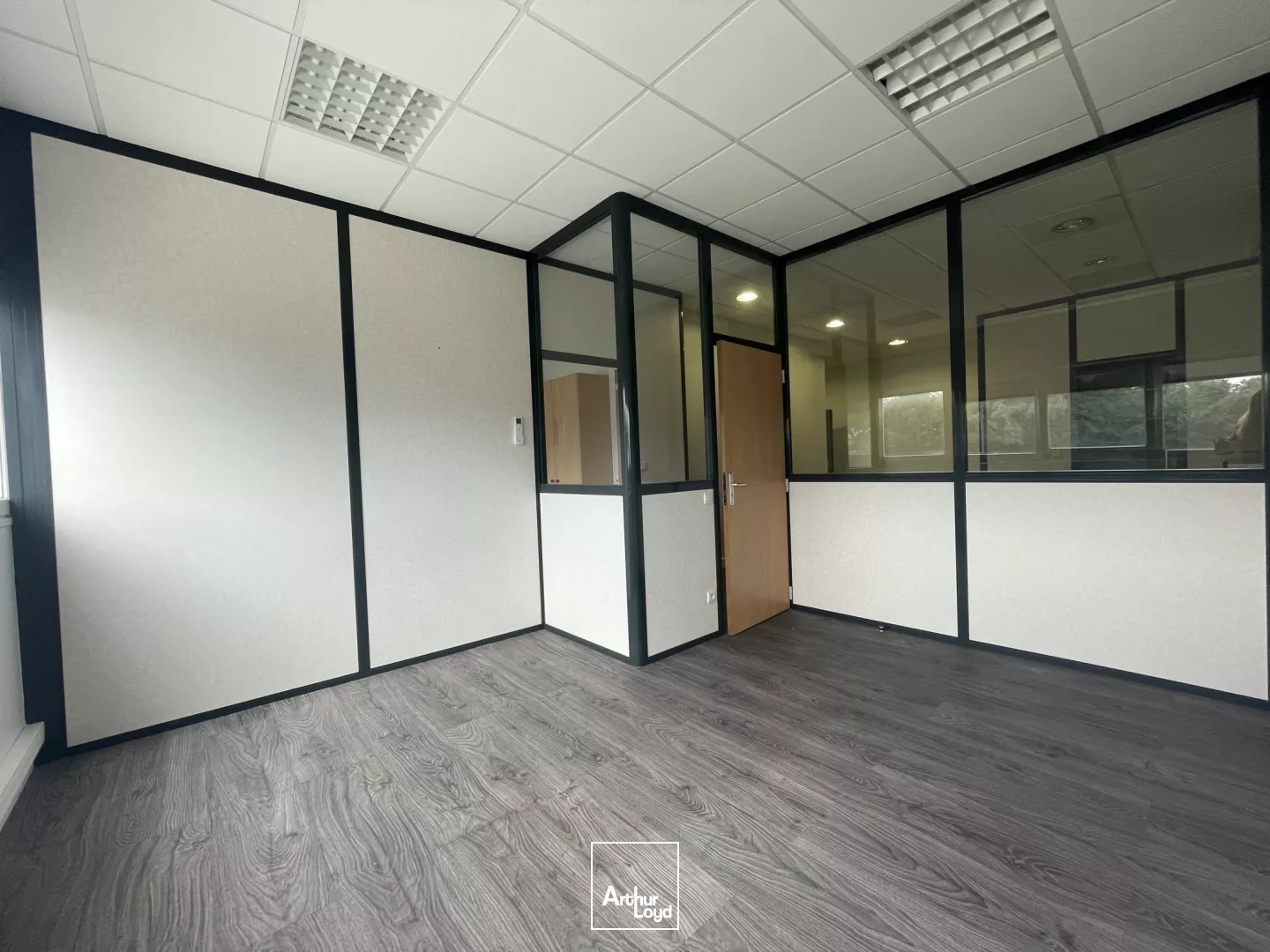 Bureaux environ 72 m2 accessible PMR - Allonne