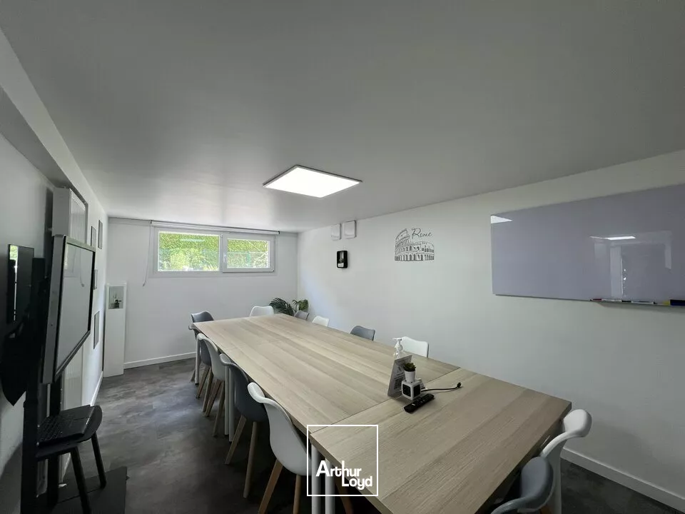 BUREAUX à LOUER de 560 m²