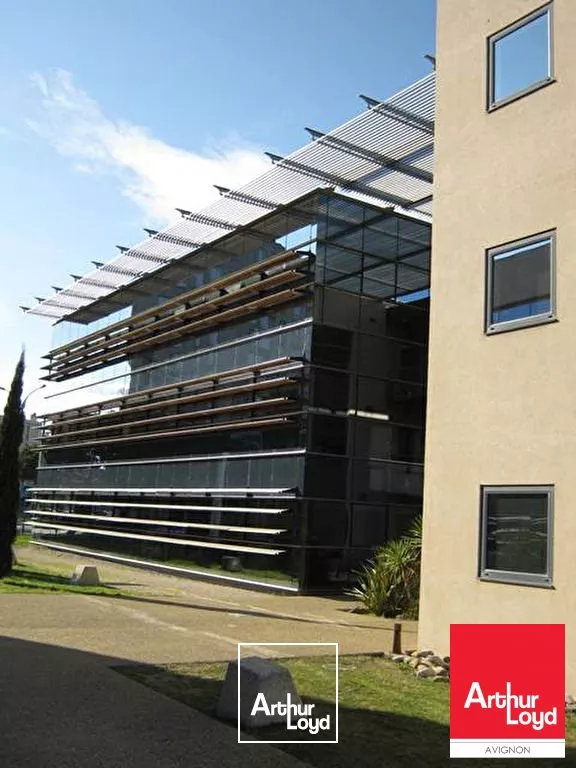 Avignon extra muros - Bureaux à louer 