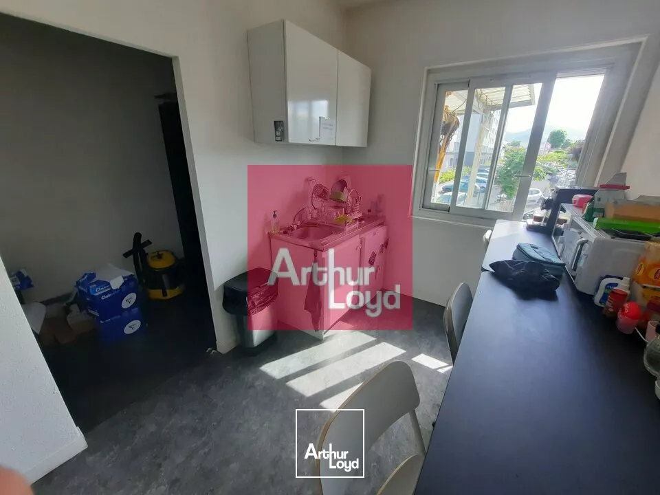 A LOUER BUREAUX 100M² CLERMONT FERRAND 