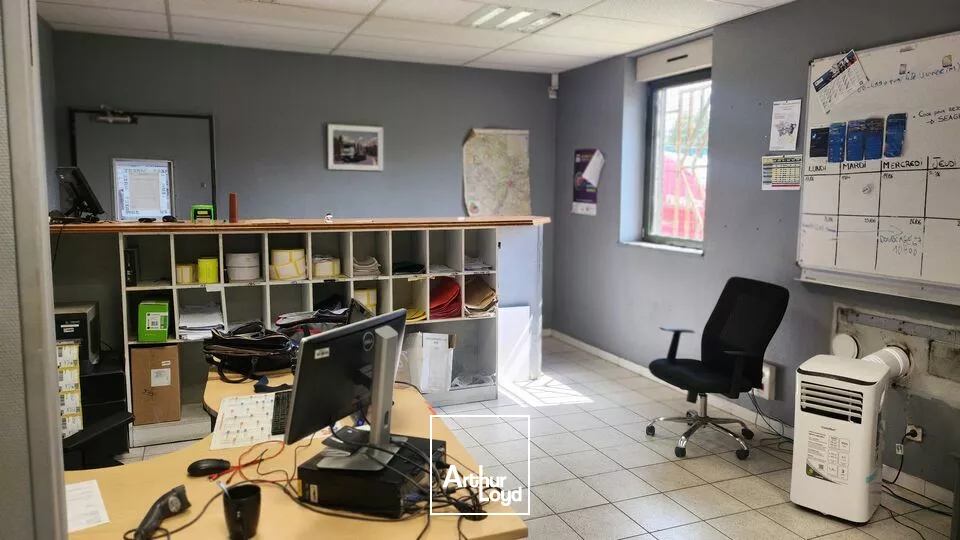 PLATEFORME DE MESSAGERIE - ZI LONGVIC