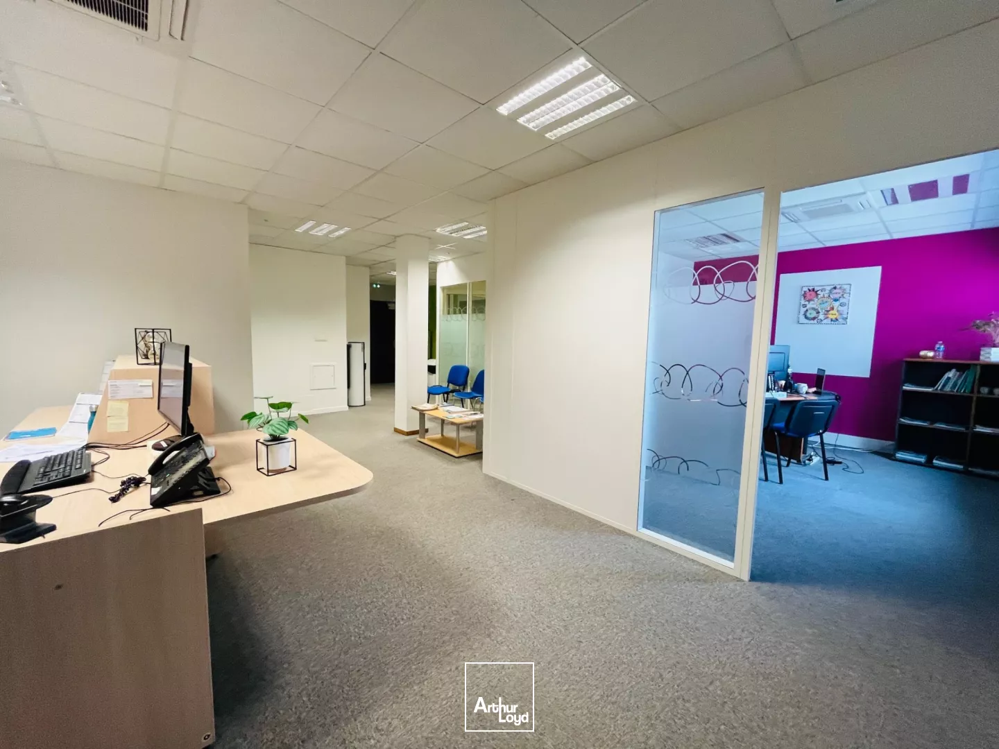 A VENDRE BUREAUX 330 M2 TRIGNAC PROCHE GARE ST NAZAIRE