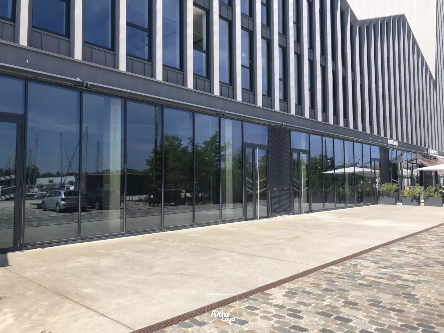 A LOUER - CAP HORN BORDEAUX - LOCAUX COMMERCIAUX