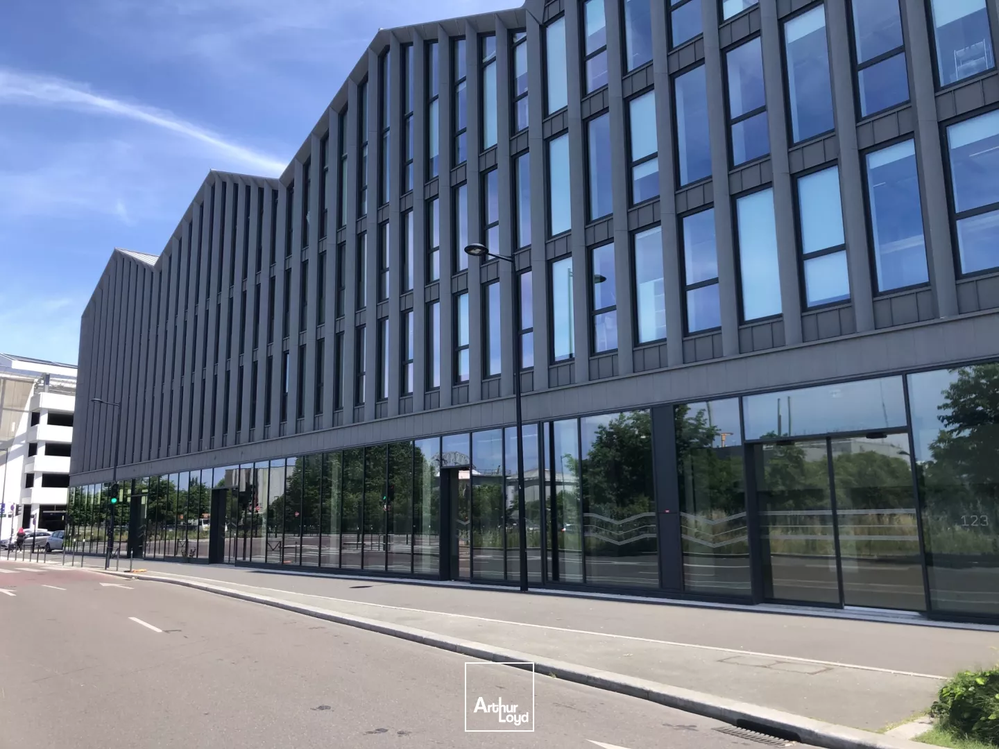 A LOUER - CAP HORN BORDEAUX - LOCAUX COMMERCIAUX