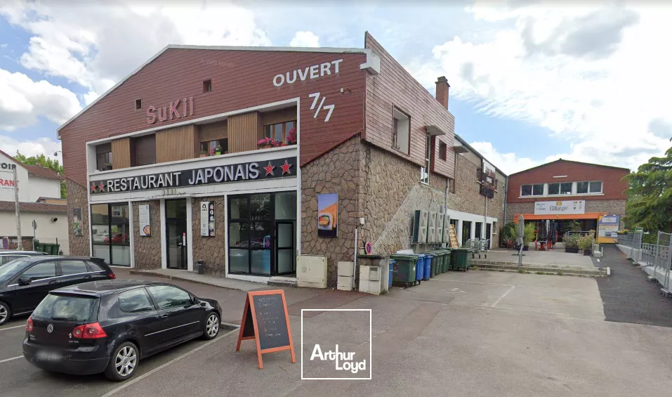 Local commercial Limoges 2 100 m²