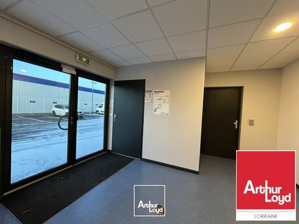 BUREAUX à LOUER de 216 m²