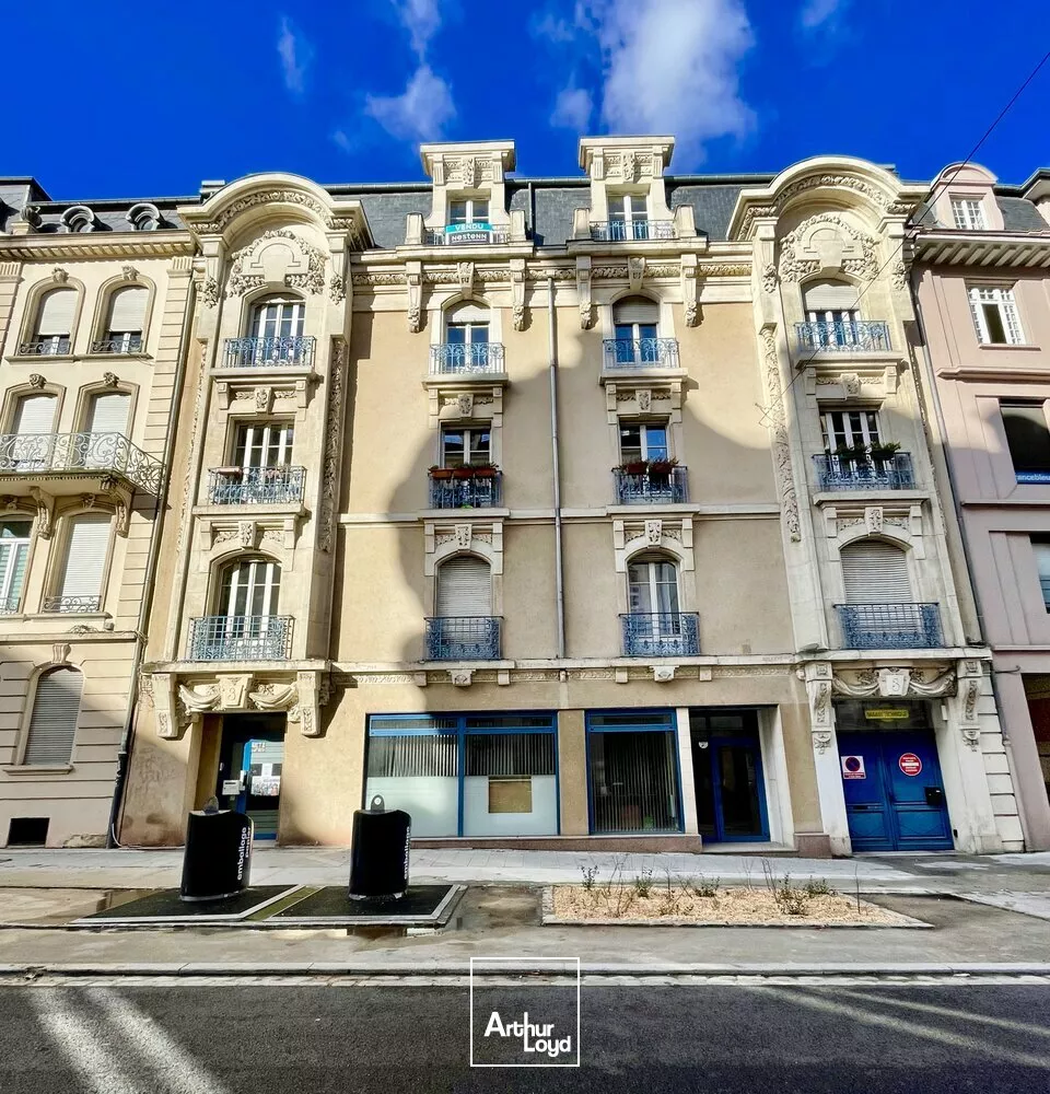 BUREAUX à LOUER de 108 m²