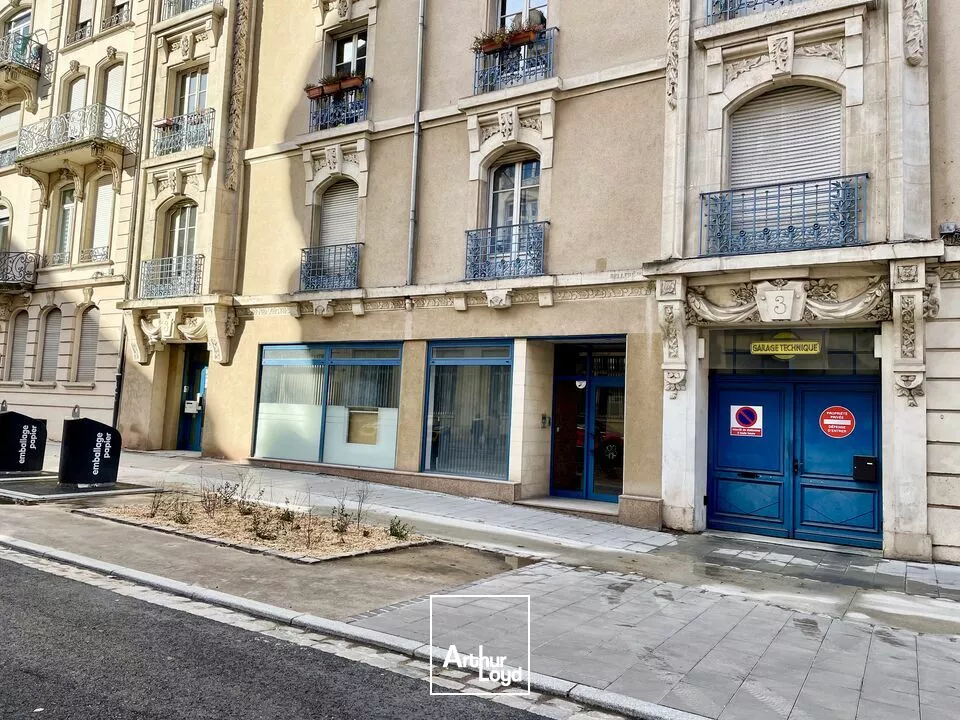 BUREAUX à LOUER de 108 m²