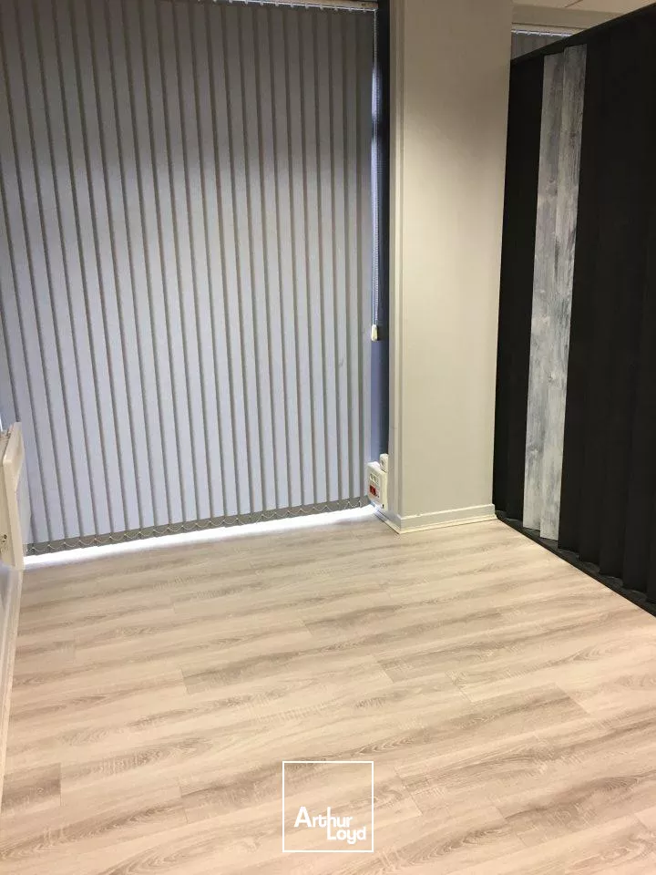 BUREAUX à LOUER de 108 m²