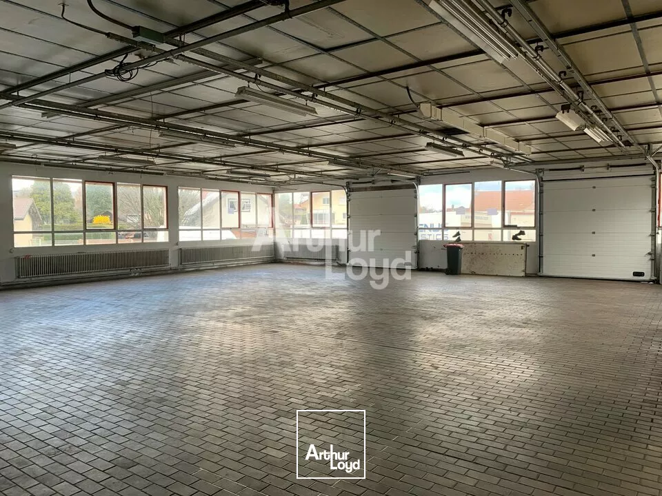 Local d'activite à louer à Saint pierre en faucigny