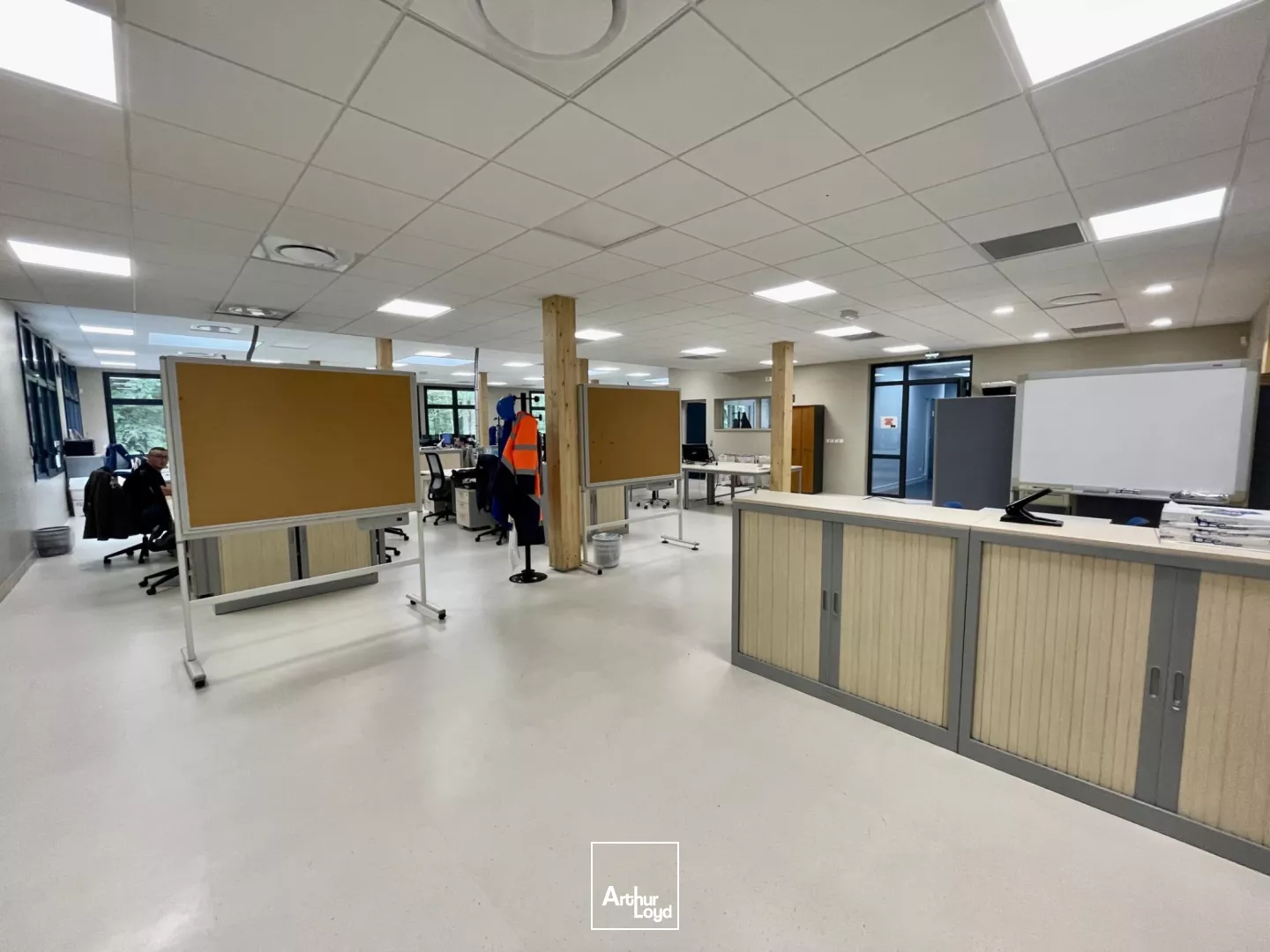 Locaux d'activité à louer à SAINT ETIENNE DU ROUVRAY 76800