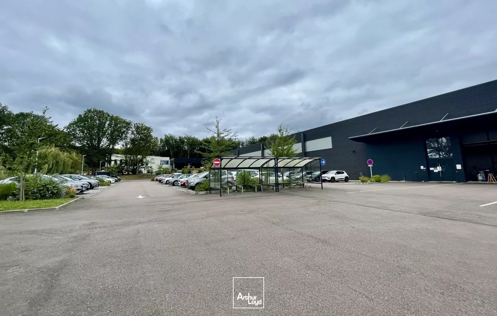 Locaux d'activité à louer à SAINT ETIENNE DU ROUVRAY 76800