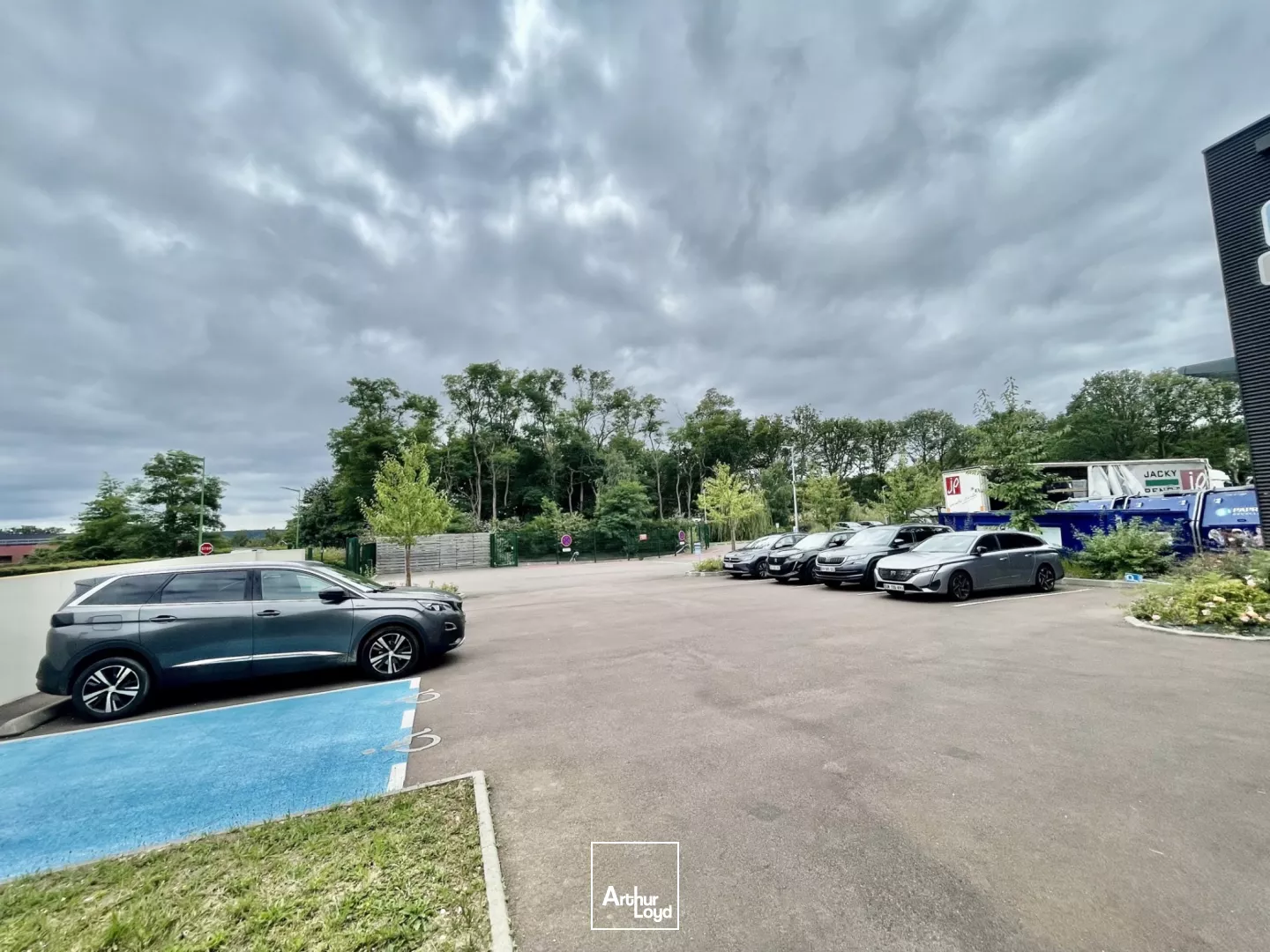 Locaux d'activité à louer à SAINT ETIENNE DU ROUVRAY 76800