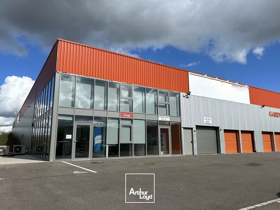 BUREAUX à VENDRE de 1970 m²