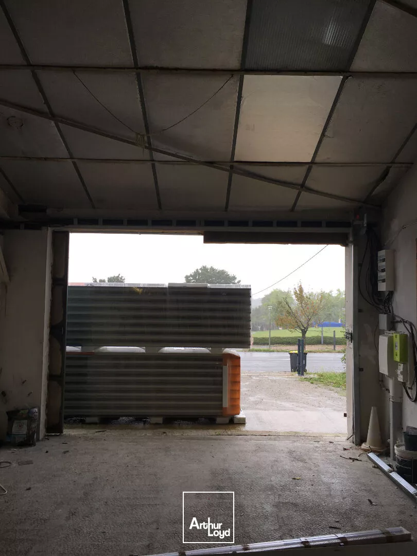 LIMOGES OUEST Local d'activité 365 m² avec quai