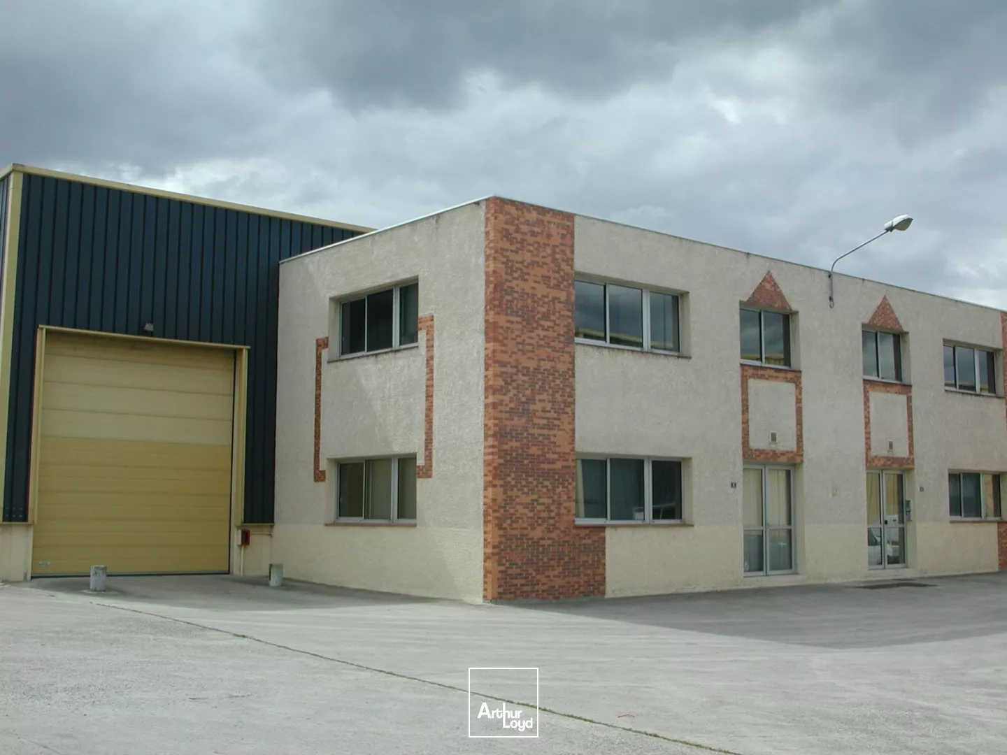 Lots d'activités rénovés - BEZONS