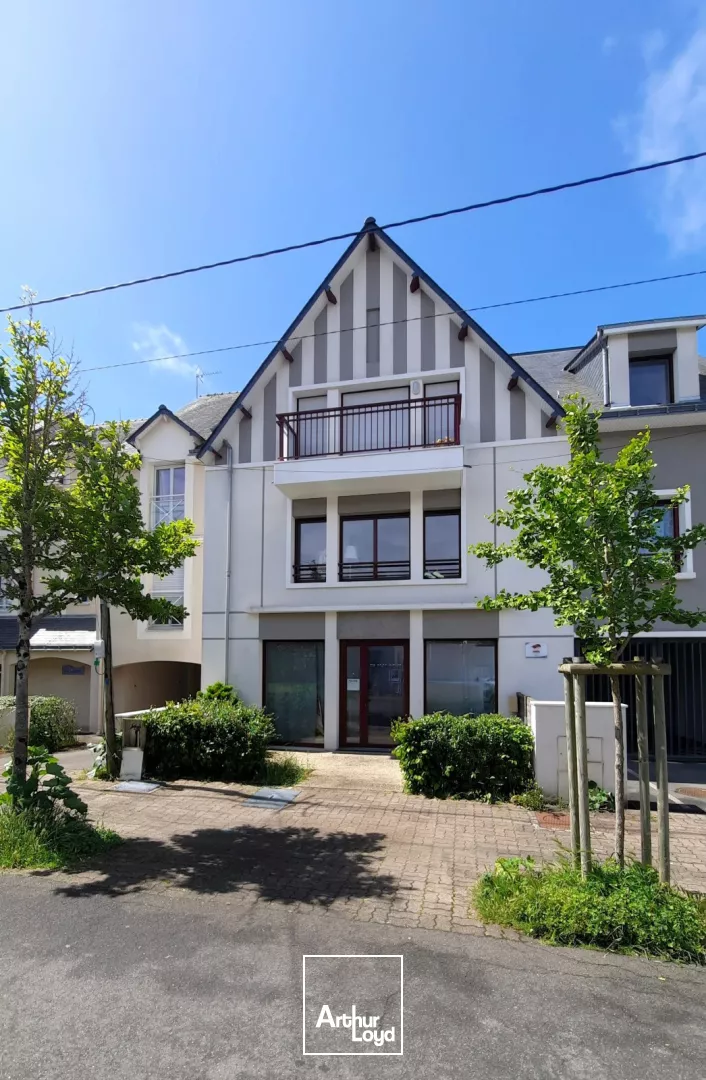 A VENDRE - PORNICHET - LOCAL - BUREAUX - COMMERCIAL - 55 M2