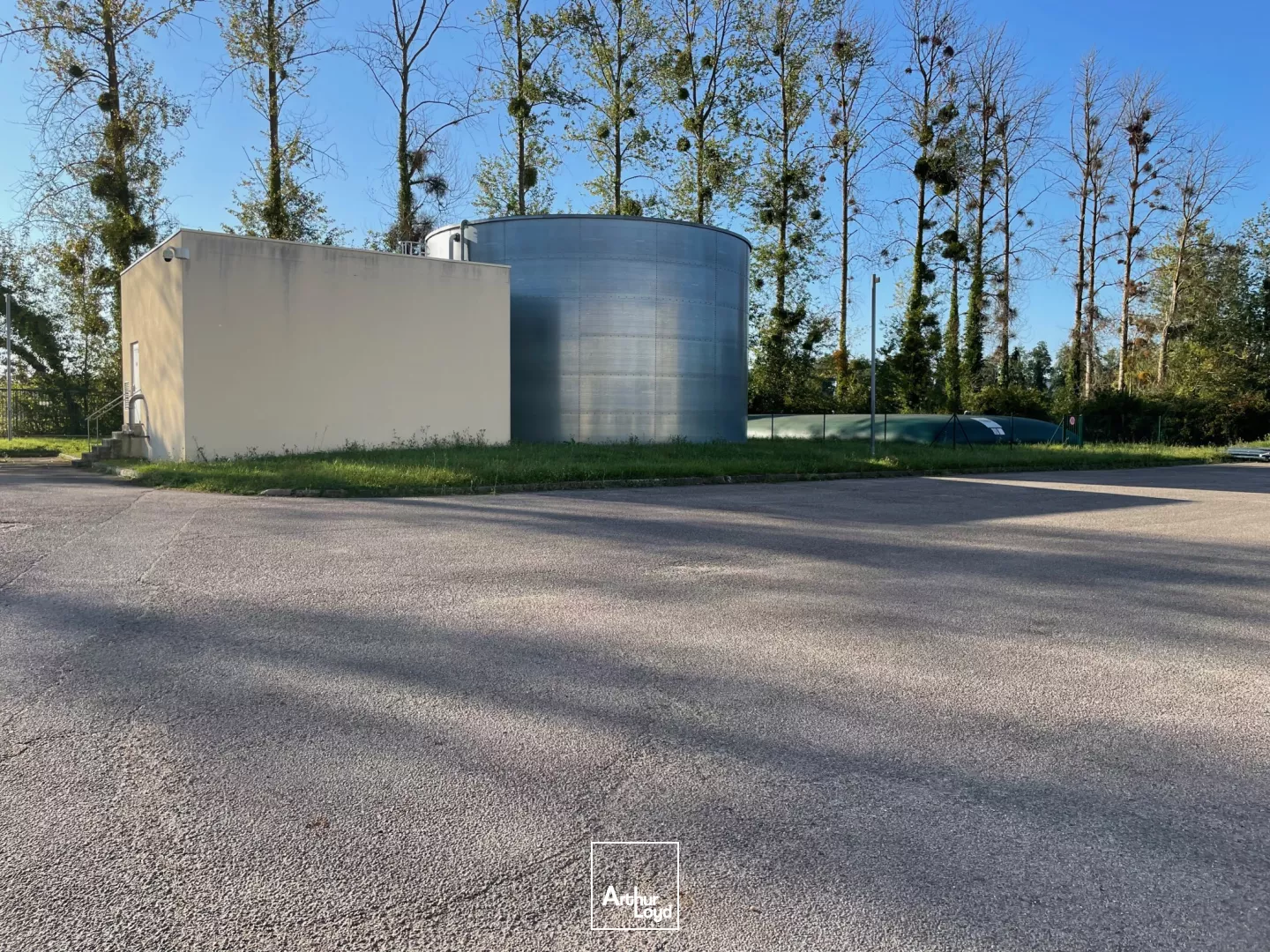 Entrepôts à louer à VAL DE REUIL 27100