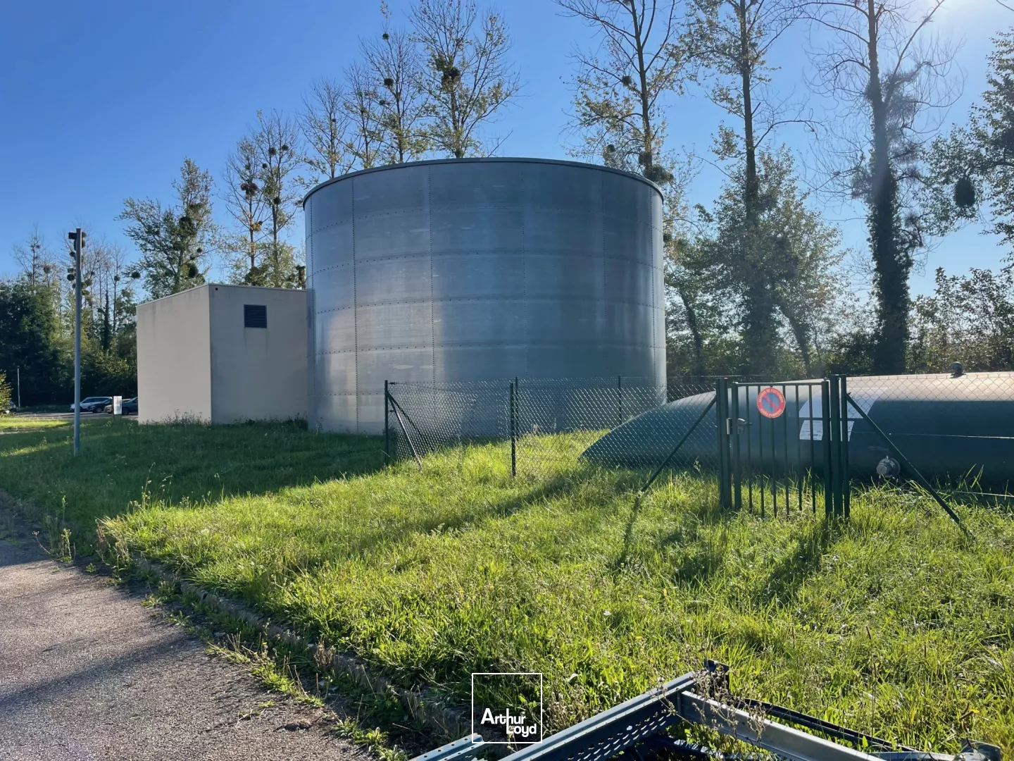 Entrepôts à louer à VAL DE REUIL 27100