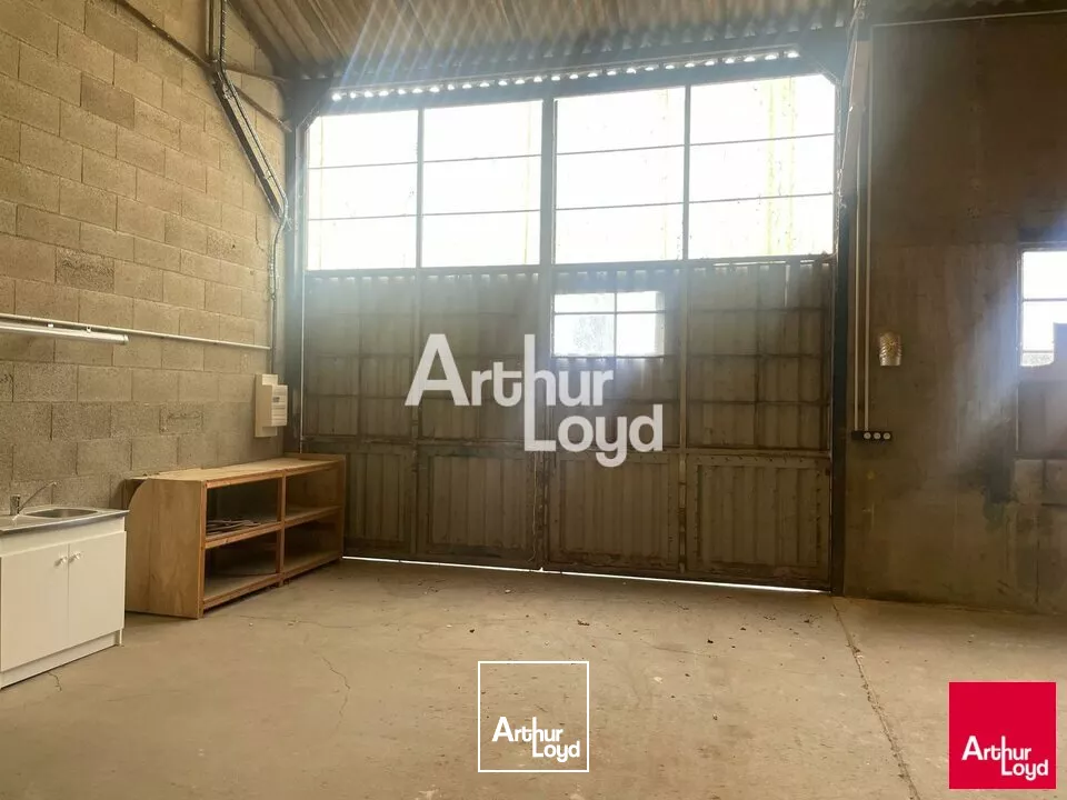 PROCHE VENDÔME - LOCATION LOCAL D'ACTIVITÉ DE 225 M² 