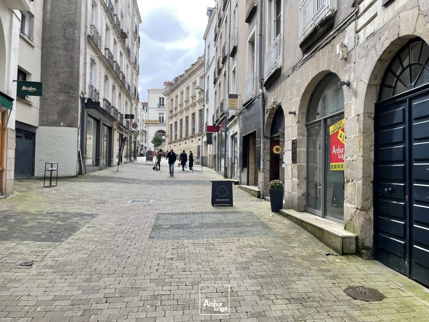 Local commercial à louer en loyer pur à Nantes