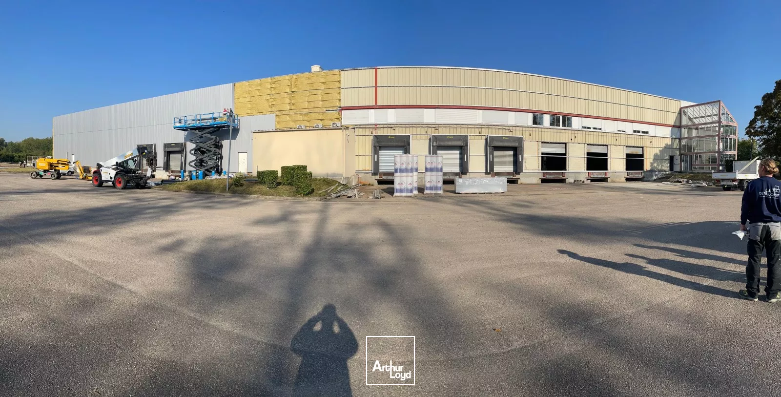 Entrepôts à louer à VAL DE REUIL 27100