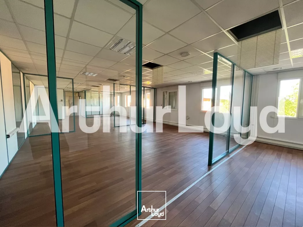 BUREAUX A LOUER CAEN NORD 457.45M²