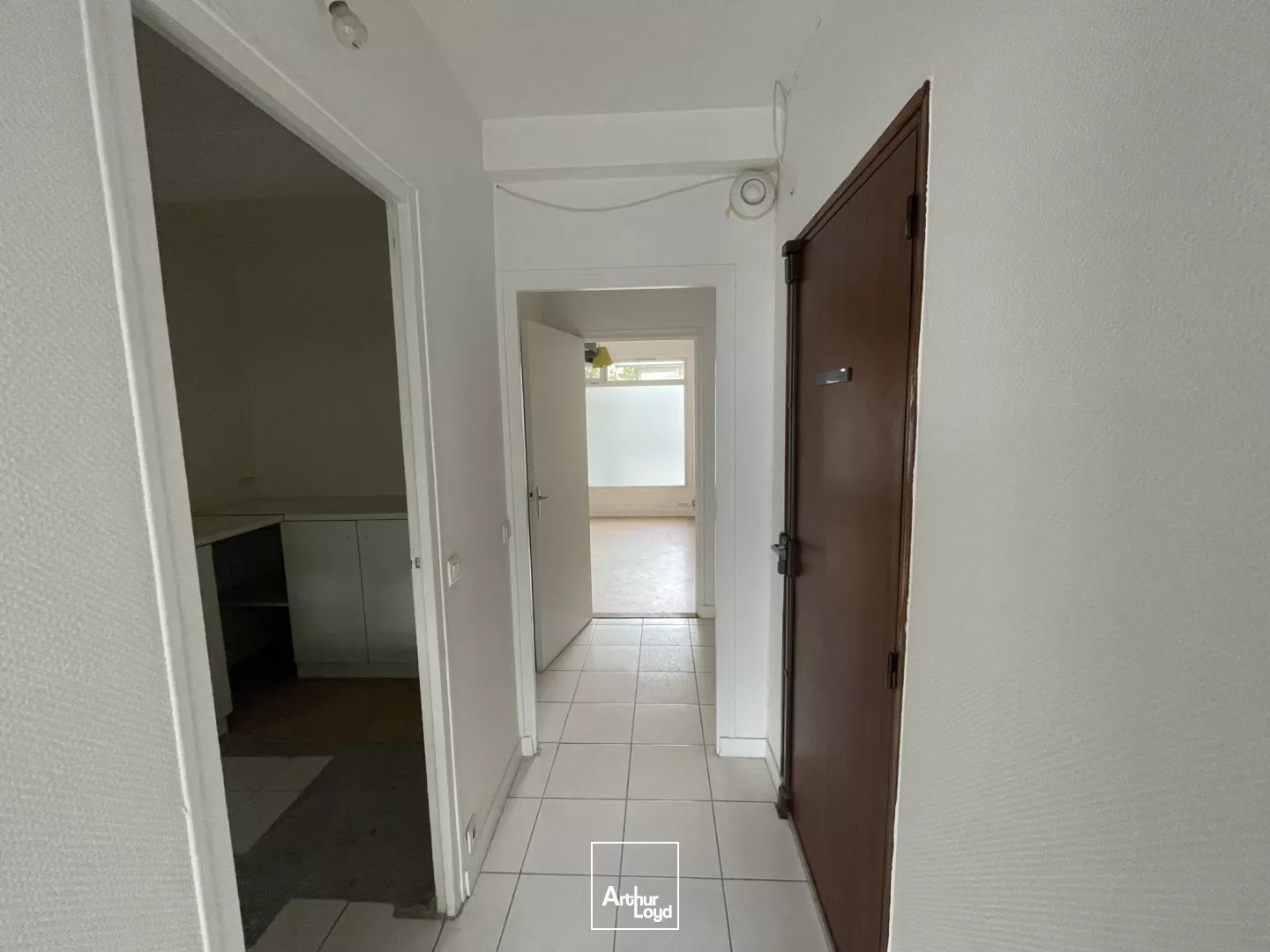 BUREAUX À LOUER-50 M²-PARC DE PROCÉ