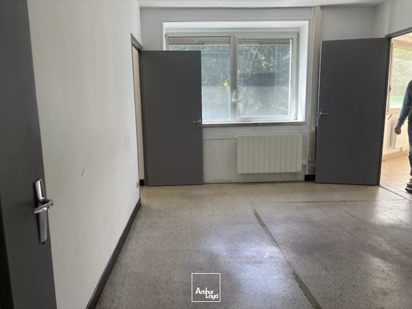 A VENDRE locaux d'activité ANDREZIEUX BOUTHEON